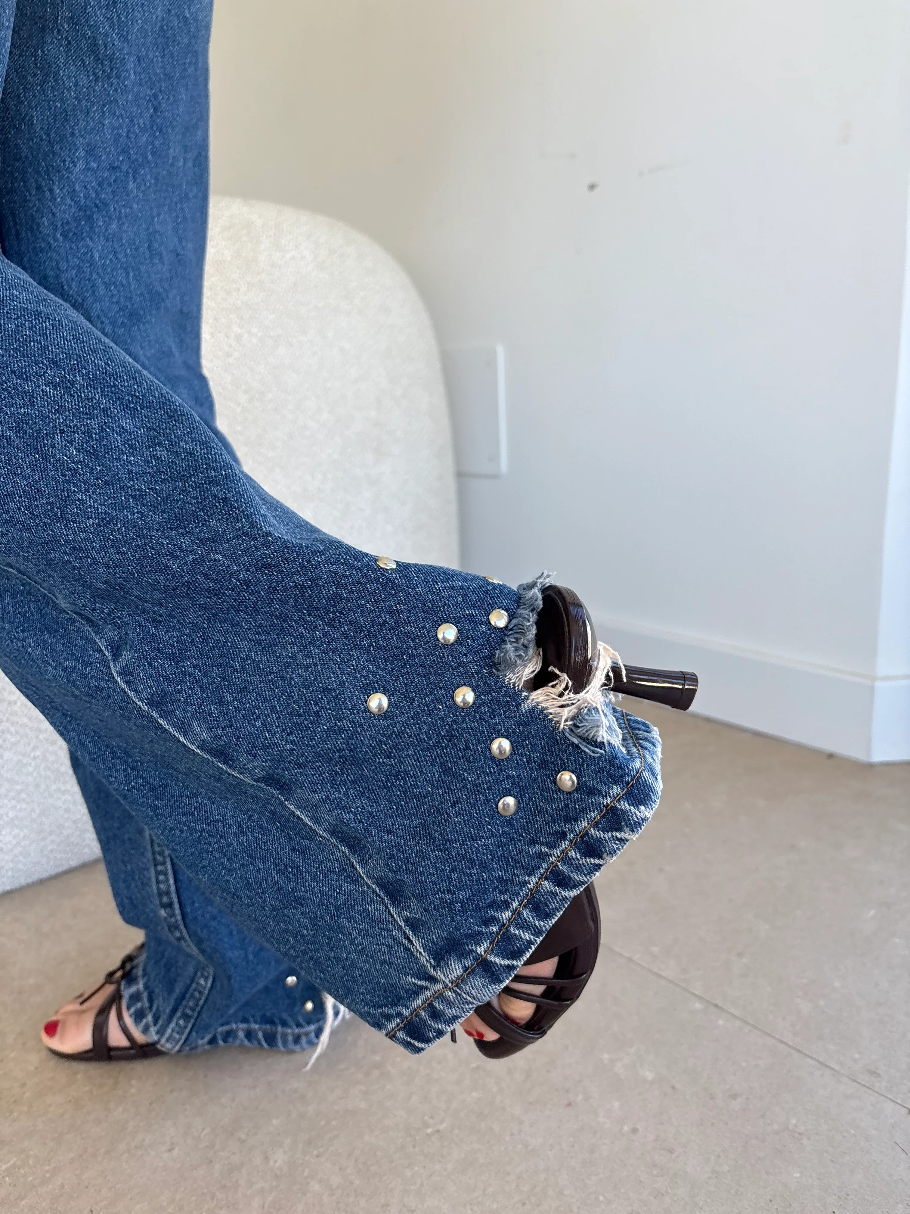 RIPPED STRAIGHT JEANS - Image 4
