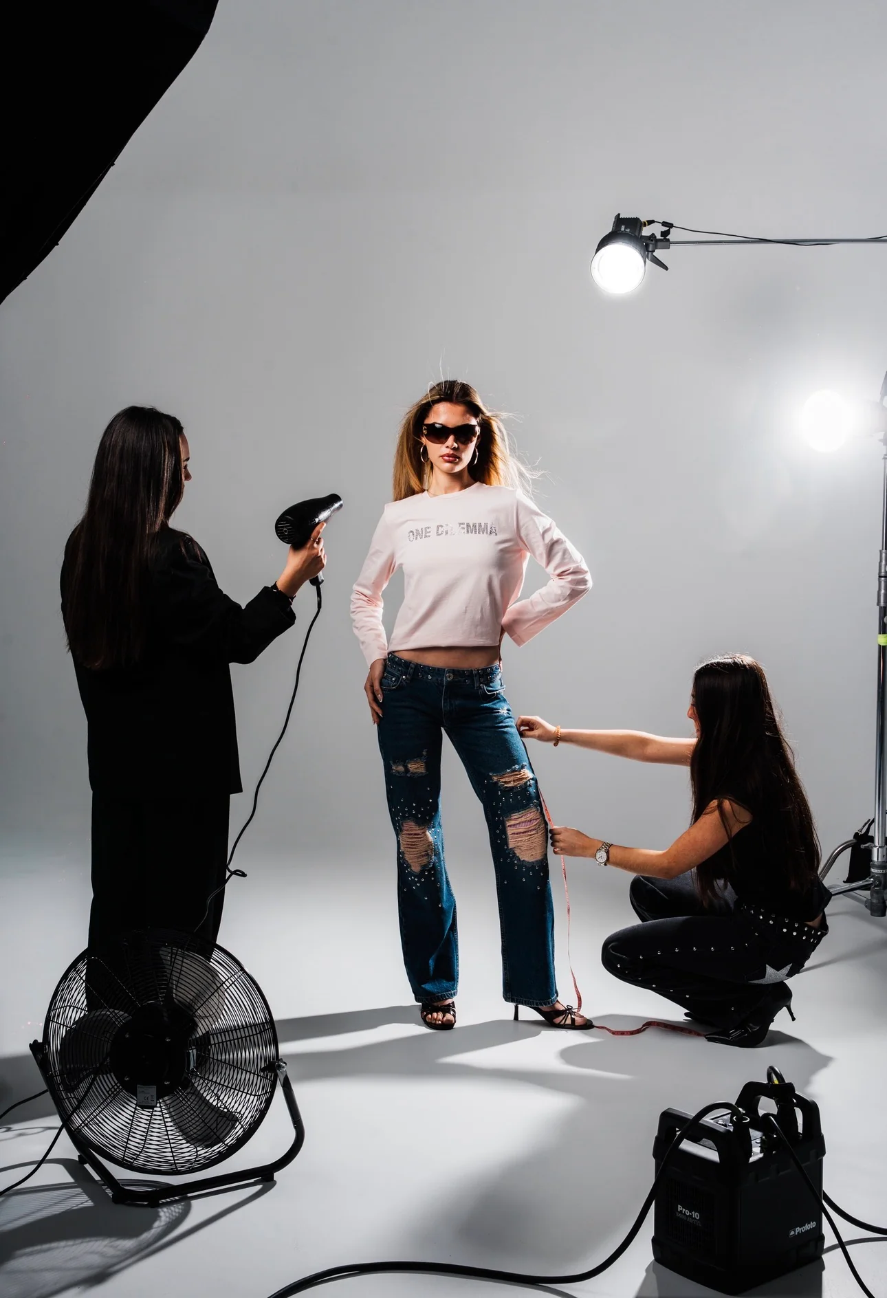 RIPPED STRAIGHT JEANS - Image 7